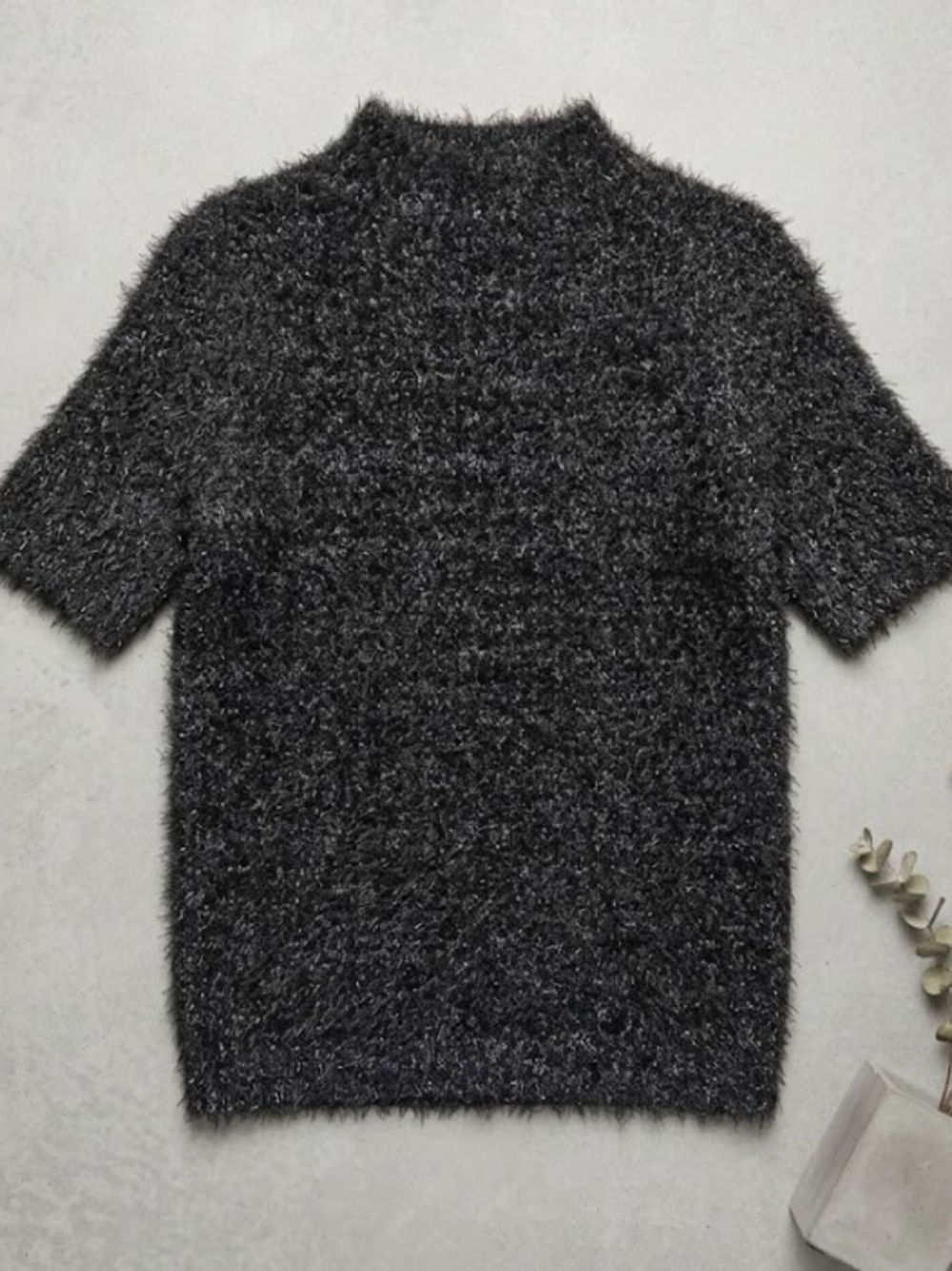 Short Sleeve Mock Neck Eyelash/Feather Yarn Knit Sweater (XS) Oversized Cozy
